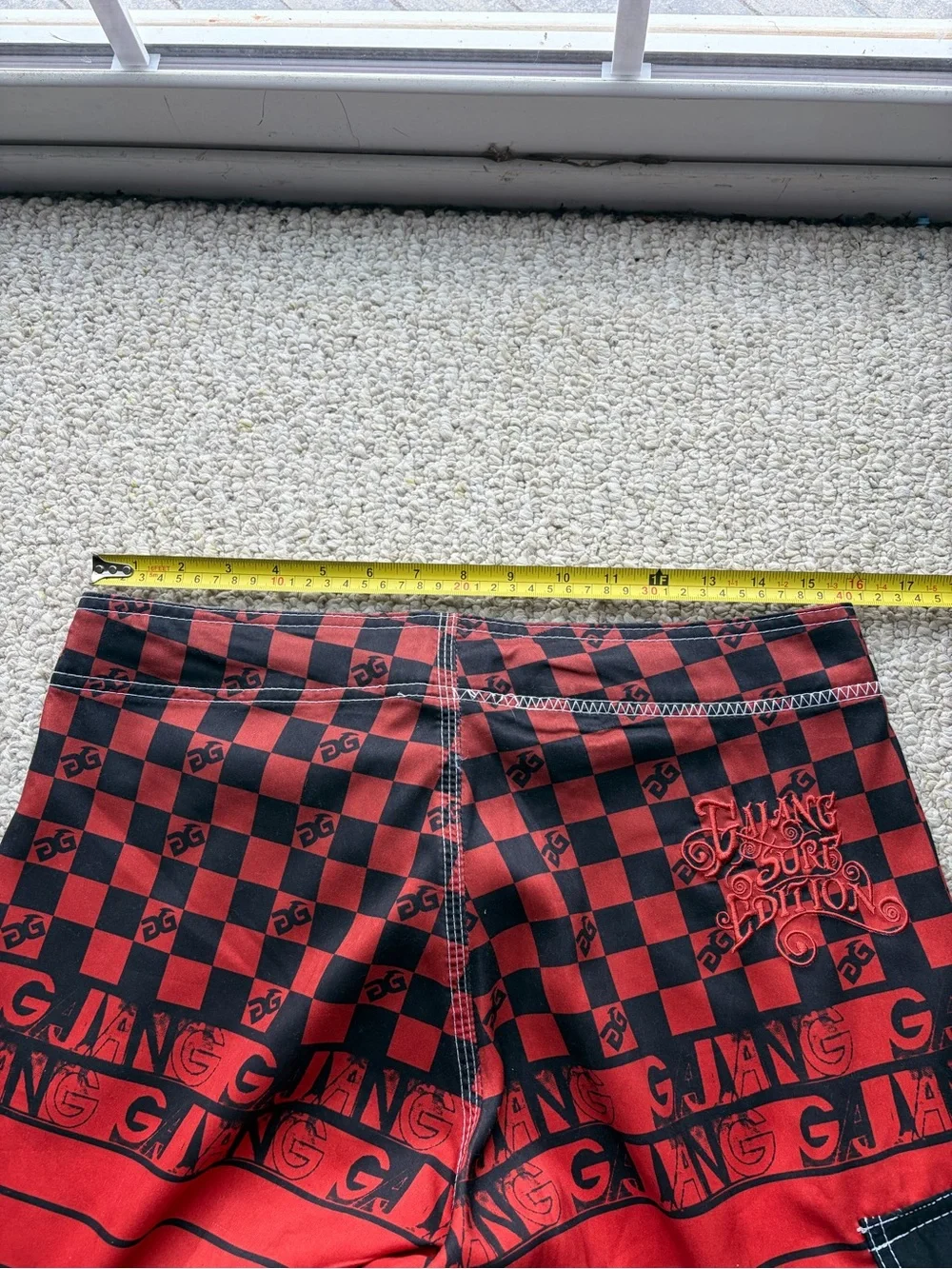 Y2K Board shorts Surf short Edition. Checkered pattern. Baggy fit.